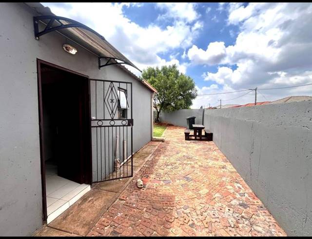 3 BEDROOM HOUSE FOR SALE IN GLEN RIDGE